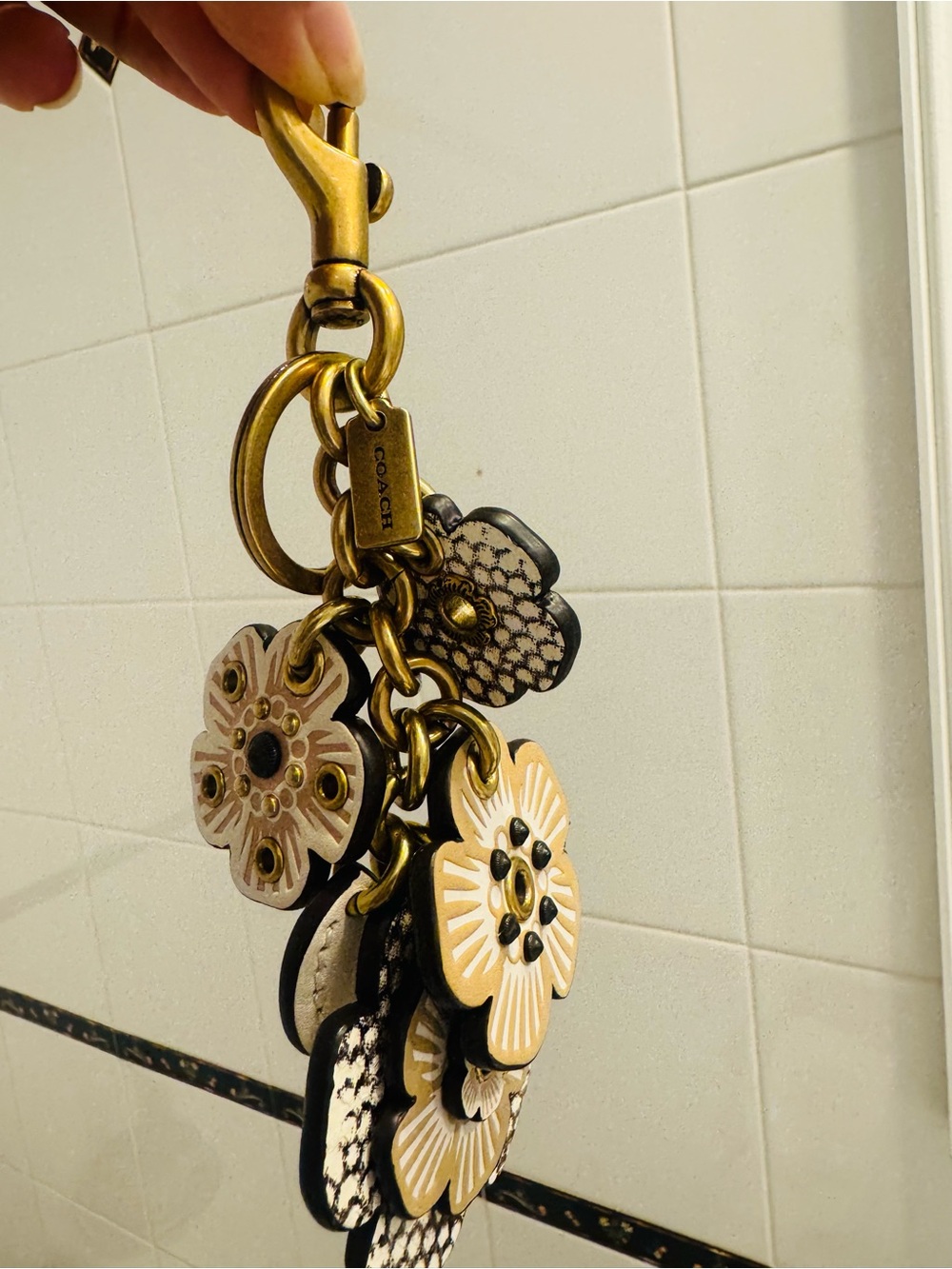 COACH Leather Floral Bag Charm Keychain Multi Flower Gold Tone Purse Charm - Picture 2 of 8